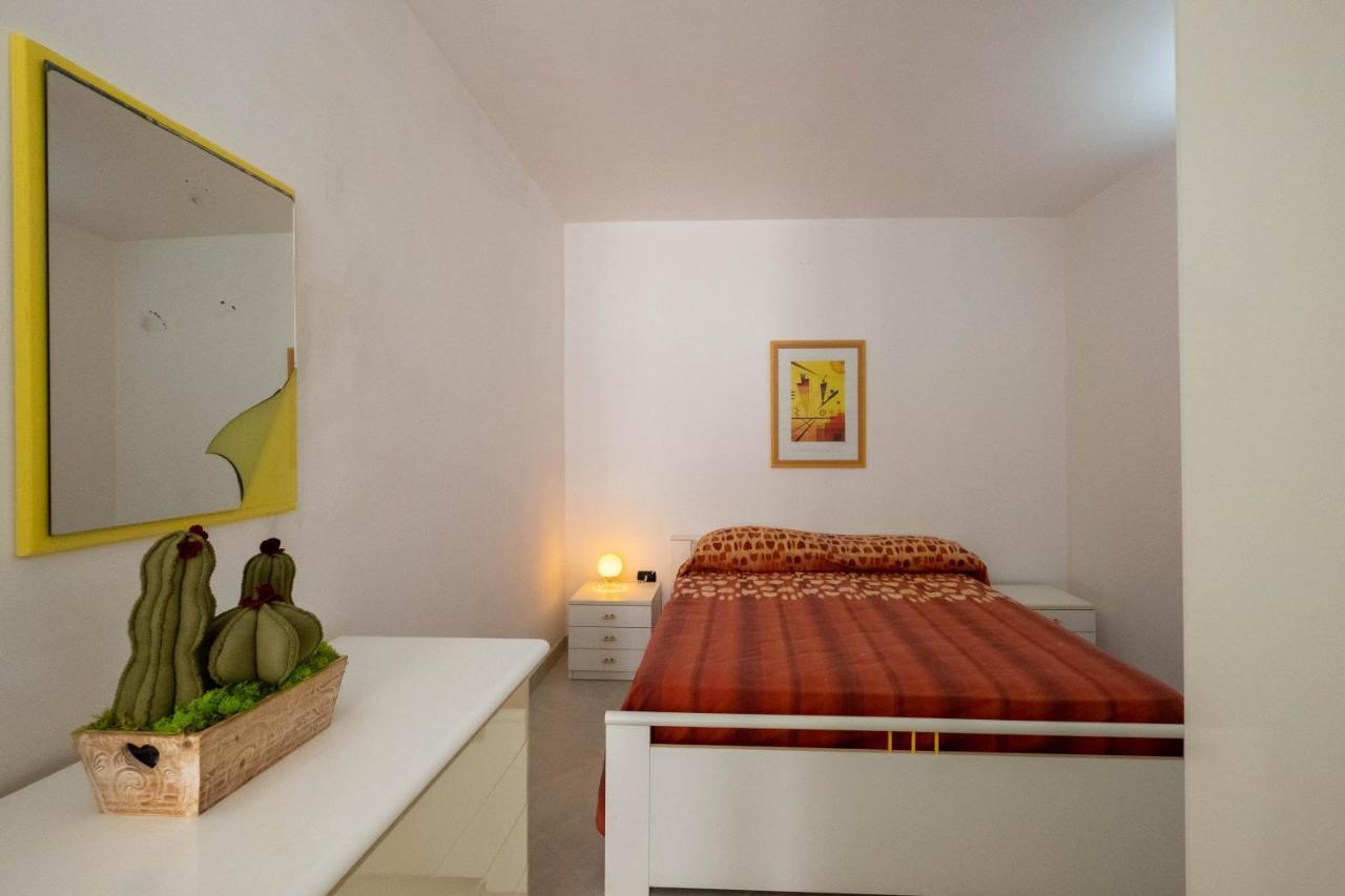 Perla Marina Apartment Torre Pali Exterior photo